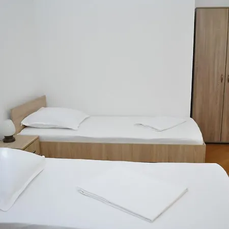 Triumf Hotel 2*