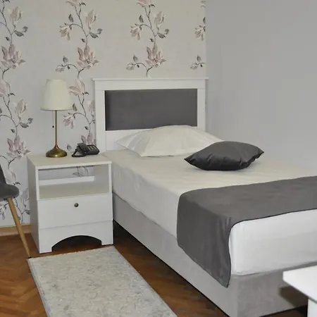 池岸肤酒店 酒店 布加勒斯特