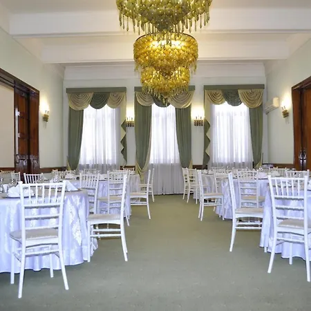 Triumf Hotel 2*