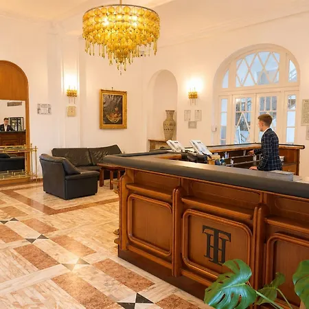 Triumf Hotel 2*