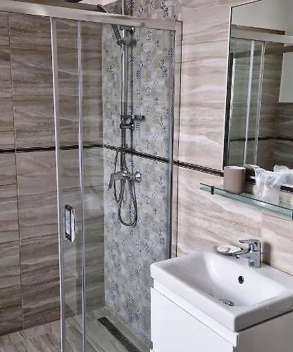 Triumf 2* 부쿠레슈티